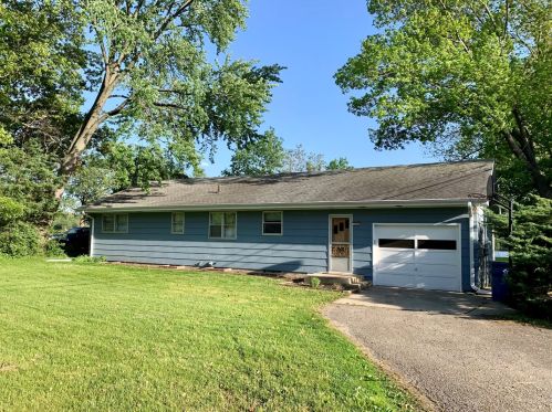 106 Douglas Pl, Ottawa, IL 61350-3310