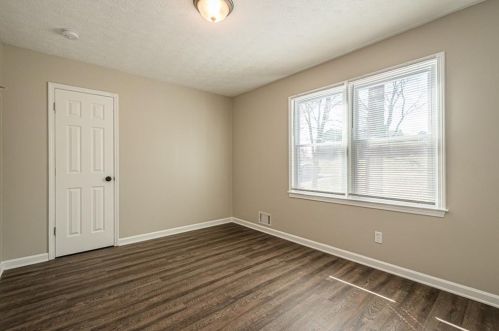 115 Victoria Sta, Holly Springs GA  30189-1468 exterior