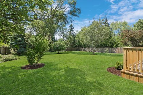 36130 Douglas Ter, Gurnee, IL 60031-1580