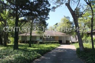 3118 Cliffoak Dr, Dallas TX  75233-2618 exterior