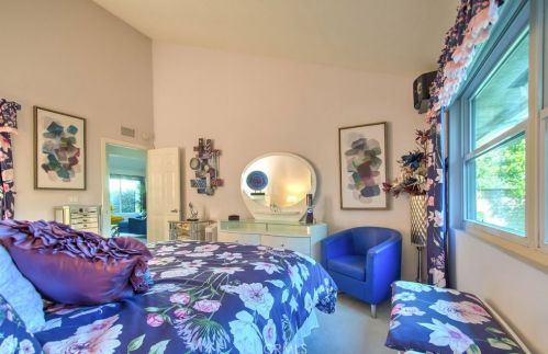 12 Gumwood, Irvine CA  92612-2352 exterior