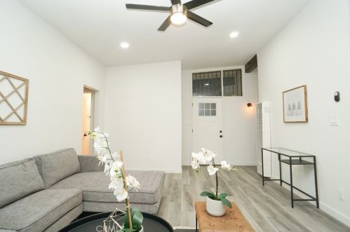 1513 Raymar St, Santa Ana CA  92703-4616 exterior