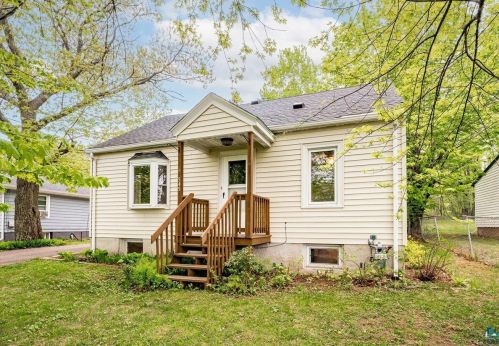 545 Anderson Rd, Duluth, MN 55811-5403