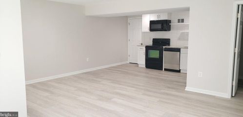 11713 Wolf Run Ln, Clifton, VA 20124-2222
