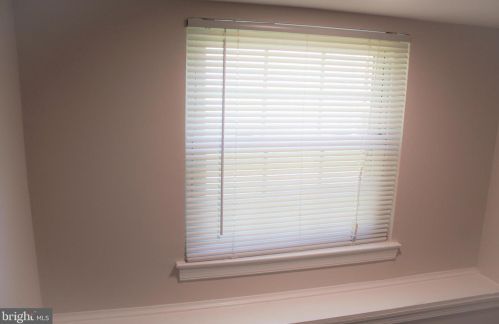 15034 Shamrock Ridge Rd, Silver Spring MD 20906-6107 exterior