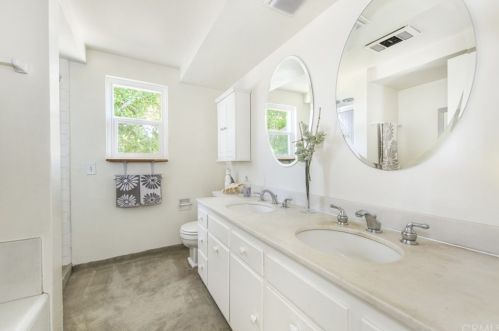 1660 Cielito Dr, Glendale CA  91207-1022 exterior