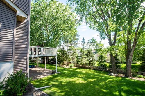 9063 Duckwood Trl, Saint Paul MN  55125-8687 exterior