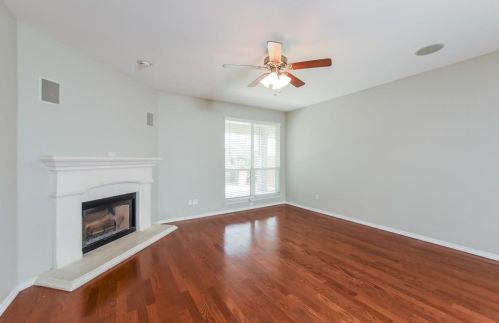 10649 Fossil Hill Dr, Fort Worth TX  76131-3952 exterior