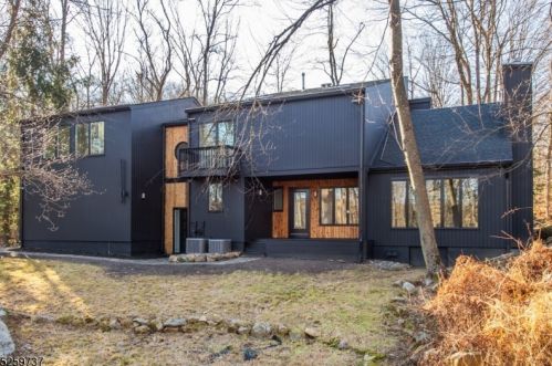 113 Everdale Rd, Dover NJ  07869-2301 exterior