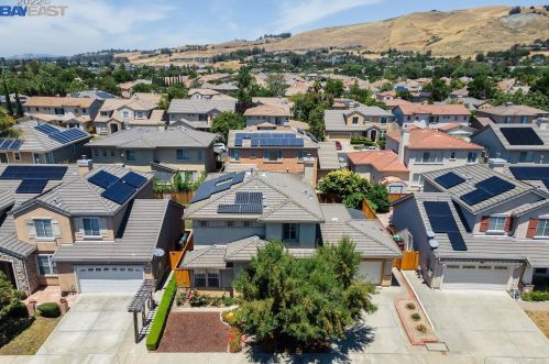 314 Brookdale Way, Hayward, CA 94544-6663