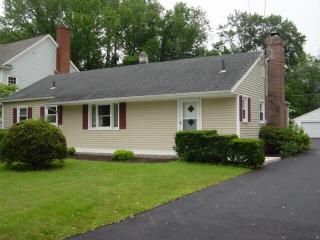 49 Circle Dr, Greenwich CT  06830-6737 exterior