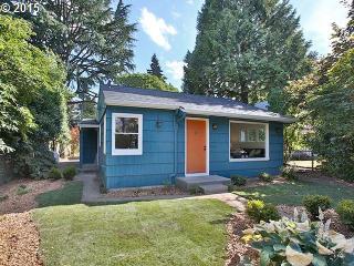 5028 Henry St, Portland, OR 97206-6954