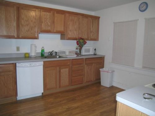 90 Main St, Sparta, NJ 07871-1904