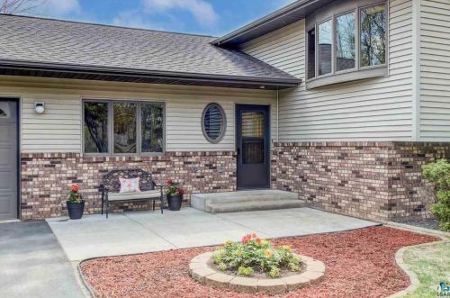 1328 21st St, Scanlon, MN 55720-3126