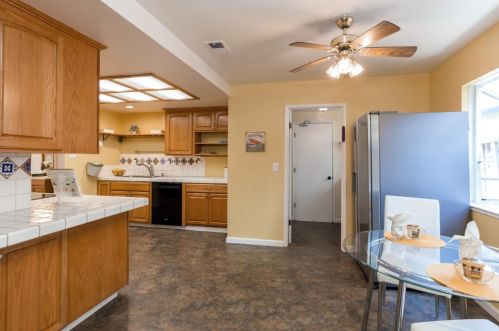 1800 Crater Lk Ave, Milpitas CA 95035-6608 exterior