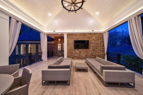 239 Beverly Rd, Atlanta GA  30309-2643 exterior
