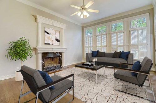 605 Glen Oaks Dr, Holly Springs, GA 30189-8180