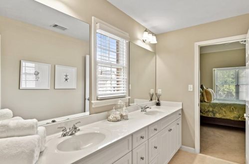 2308 Briarcliff Cmns, Atlanta GA  30345-2173 exterior