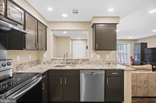 6025 Weekend Way, Columbia, MD 21044-3135