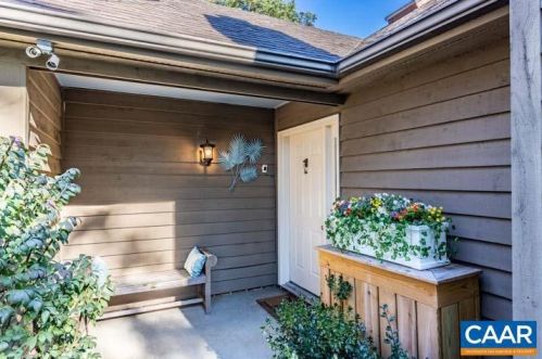 1291 Timberbranch Ct, Charlottesville, VA 22902-7210