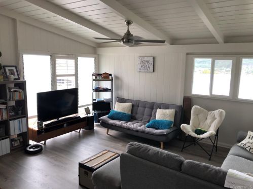900 Aipo St, Honolulu, HI 96825-2518