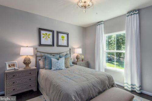 43 Winifred Dr, Hanover PA 17331 exterior