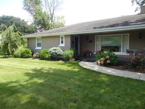 1718 Avenue D, Sterling, IL 61081-1118