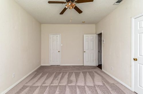 8113 Hulen Park Cir, Fort Worth TX  76123-1353 exterior
