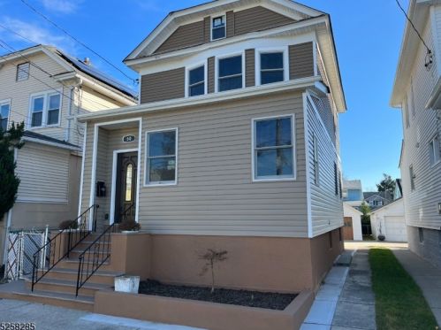 60 Franklin Pl, Paterson NJ 07512-2689 exterior