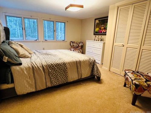 16 Mashentuck Rd, Killingly CT  06239-2221 exterior