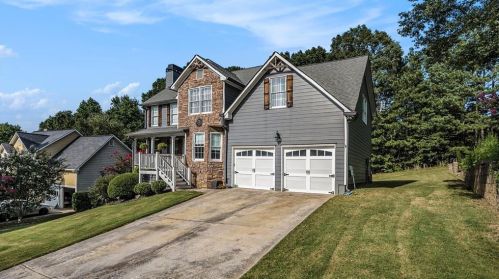 3957 Riversong Ct, Suwanee, GA 30024-3802