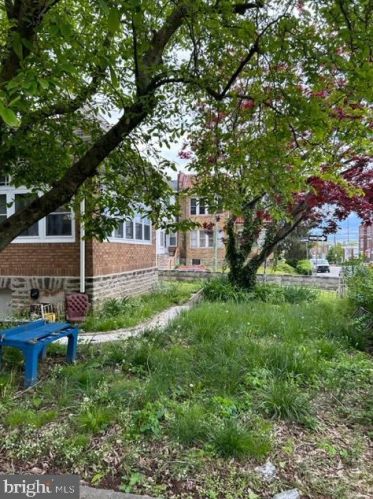 1525 Duncannon Ave, Philadelphia, PA 19141-1636