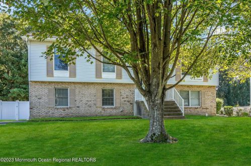 3 Mulberry Ct, Jackson Twp, NJ 08527-1754
