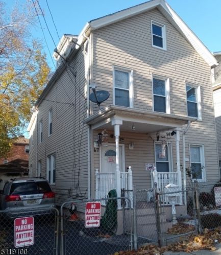 69 8th St, Paterson, NJ 07506-3805