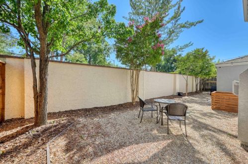 260 Marsalla Dr, Folsom CA  95630-7201 exterior
