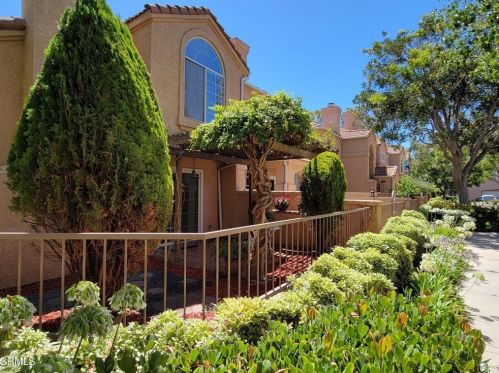 803 Kingfisher Way, Oxnard, CA 93030-6782