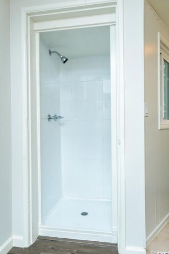 5124 Ln Crescenta Ave, Glendale CA 91214-2117 exterior