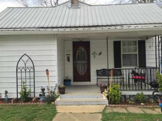 107 Athens Pike, Etowah TN  37331-1605 exterior