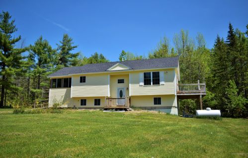 691 Stetson Rd, Exeter, ME 04435-3331