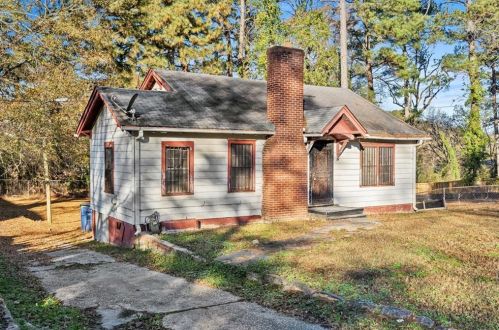578 Cedar Ave, Atlanta GA  30318-6225 exterior