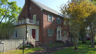 232 Irvington Rd, Kilmarnock, VA 22482-9591