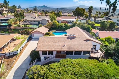 5739 Daffodil Ln, San Diego, CA 92120-3923