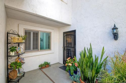 6543 Paseo Adelante, Carlsbad, CA 92009-4531