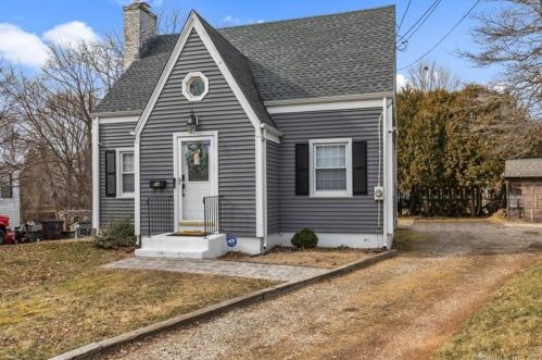 54 Sefton Dr, New Britain CT  06053-2549 exterior