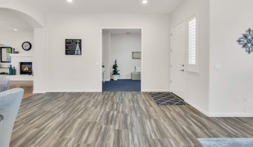 9493 Emerald Cove Ln, Elk Grove CA  95758-3612 exterior