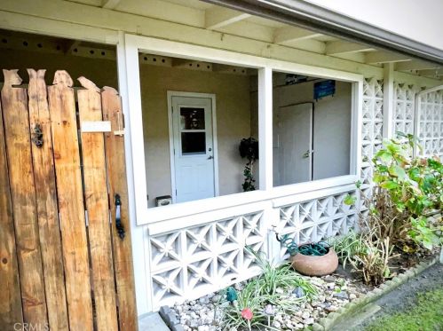 1581 Northwood Rd, Seal Beach, CA 90740-3493