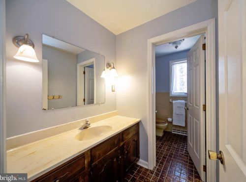 2502 Burgundy Dr, Fallston MD  21047-2112 exterior