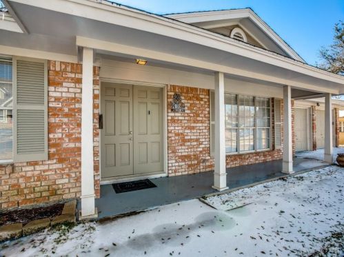 8117 Rush St, Fort Worth, TX 76116-6933