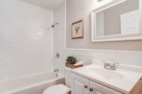 3316 Townsend Dr, Fort Worth TX  76115-4128 exterior