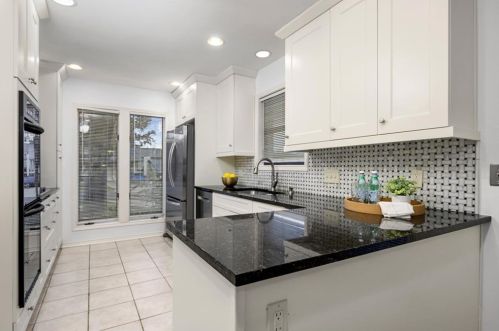 4602 Crk, Austin TX  78735-6401 exterior